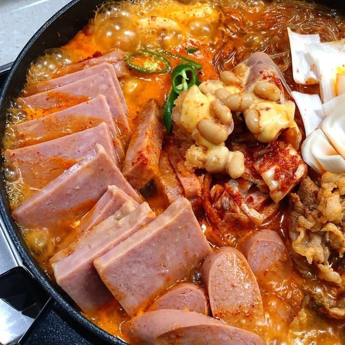 

Bumbu Budae Jiggae / Army Stew / Shabu Shabu Korea Import - Kimchi