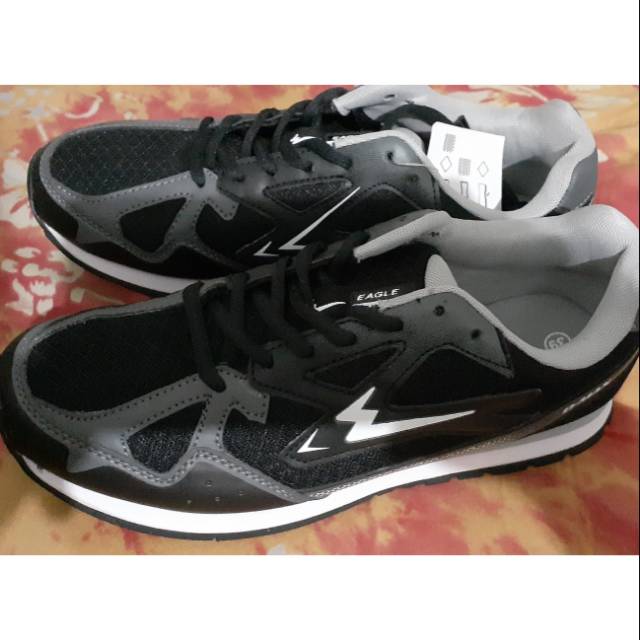 Sepatu Eagle Aero-Running Shoes