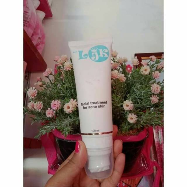 FACIAL TREATMENT LJK