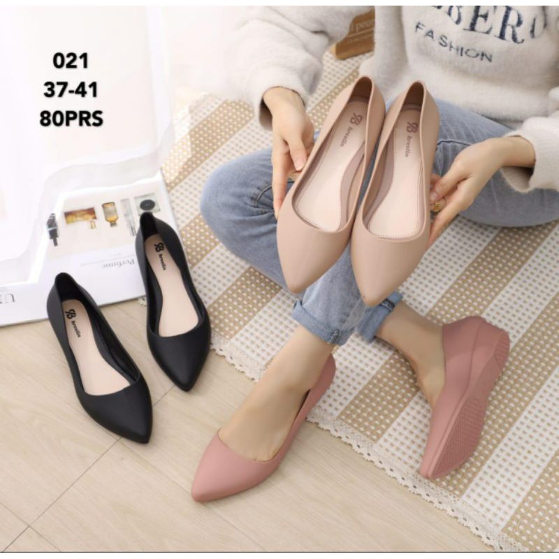 Hrcn Wejes Wanita Elegan Wedges Sepatu Asli Premium Size Tq374 We Em851 Sandal Sabina Sdw278 Hitam 1