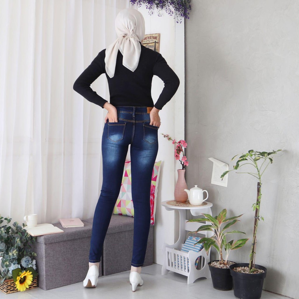 Celana Panjang Jeans Wanita Skiny Super Keren 28 29 30 Bisa Bayar Ditempat(COD)