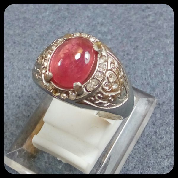 Ruby Madagaskar Mulus Istimewa Size Kantoran