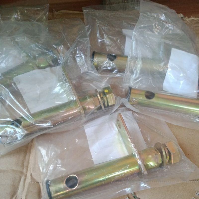 Baut gantungan ban serep L300 original Mitsubishi