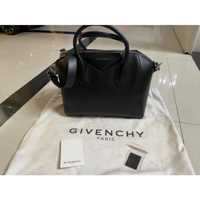 preloved Givenchy Antigona Small AUTHENTIC 100% - SUDAH CHANGE COLOR, baca deskripsi ya