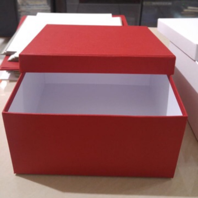 

Gift box/ kotak kado / parcel/ hampers/ kotak hadiah