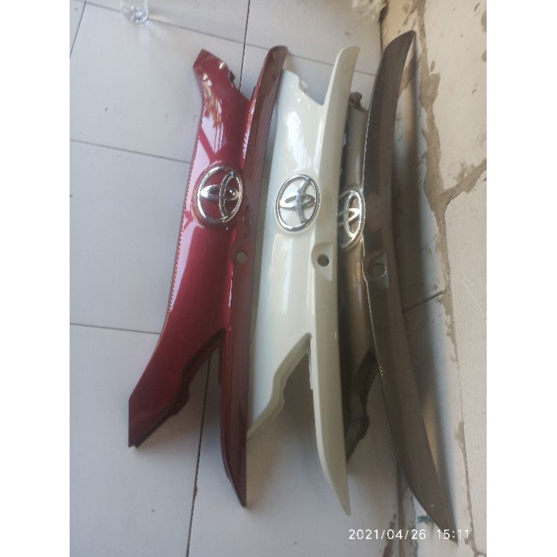 tranklit pintu belakang/bagasi Toyota rush Terios 2018/21