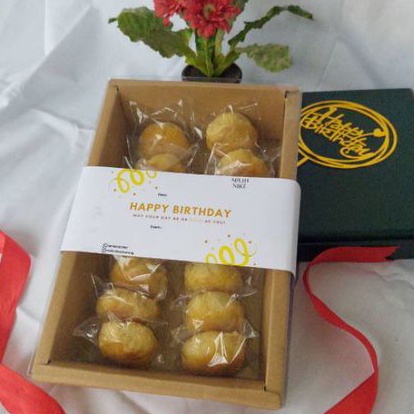 

KUE PIA MILIH NIKI SEMARANG SPECIAL DAY