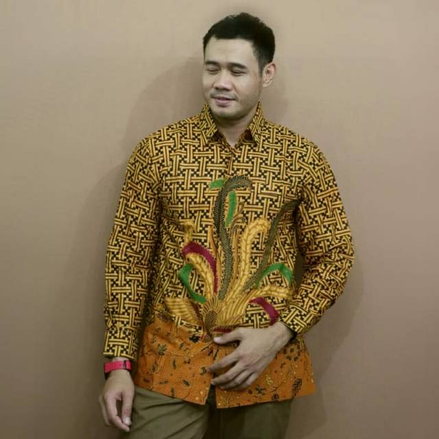 Kemeja batik pria terlaris