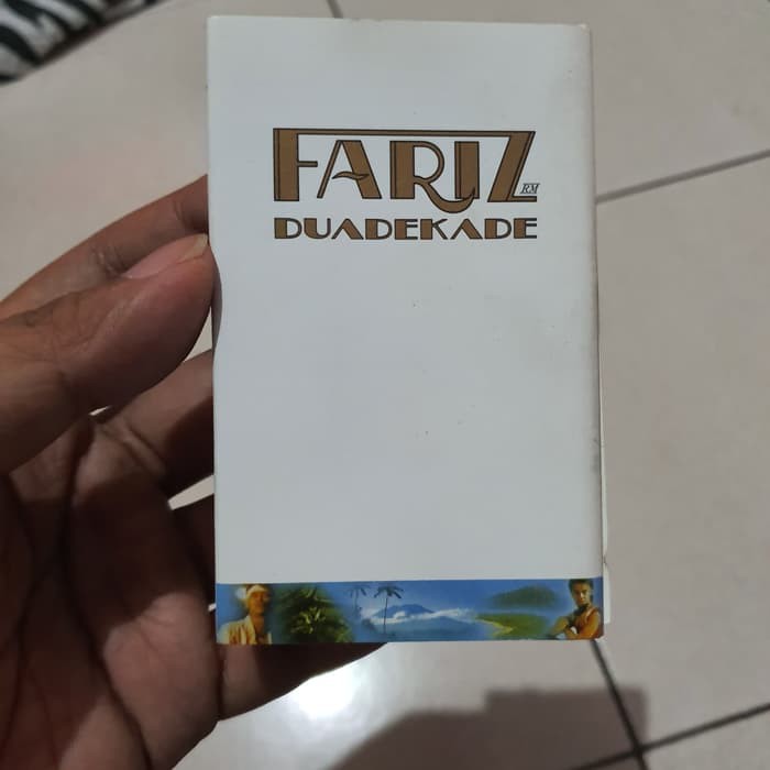 

Kaset pita lawas FARIZ RM dalam DUADEKADE ls947