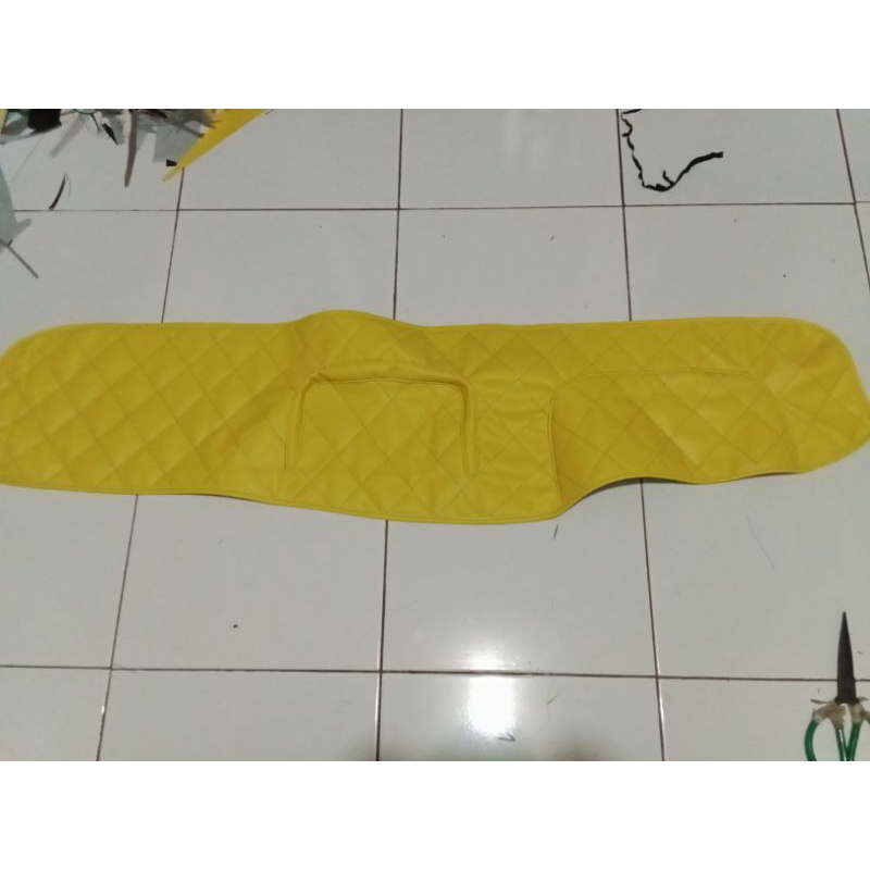 taplak dasbor Hino Dutro/Dyna HT pelindung dasbor