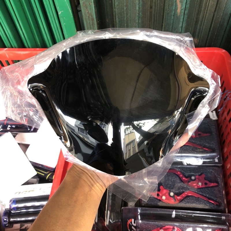 VISOR KARBON BEAT KARBU DAN MIO GEAR 125 PLUS DOUBLE TAPE / VISOR MIO GEAR 125 DAN BEAT CARBURATOR FREE DOUBLE TAPE/ WINDSHIELD BEAT KARBURATOR DAN MIO GEAR 125 FREE DOUBLE TAPE