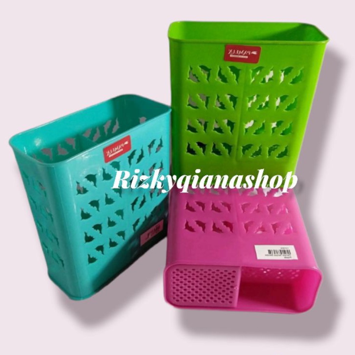 2 SEKAT TEMPAT SENDOK PAMELA