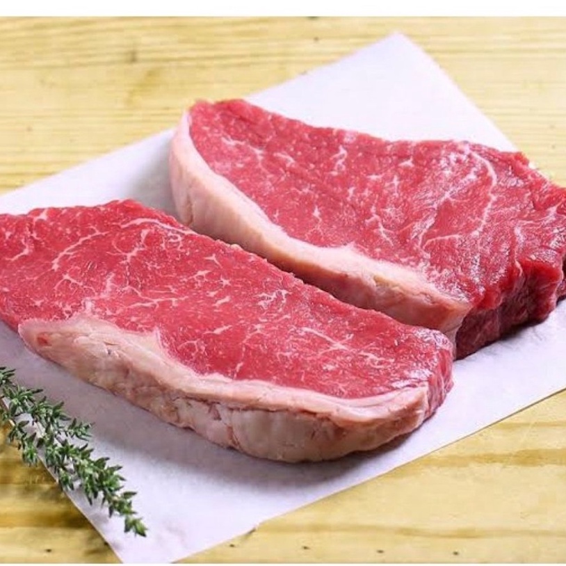 

Daging Sapi Sirloin BEEF STEAK 200gr / STRIPLOIN AUS GRADE A