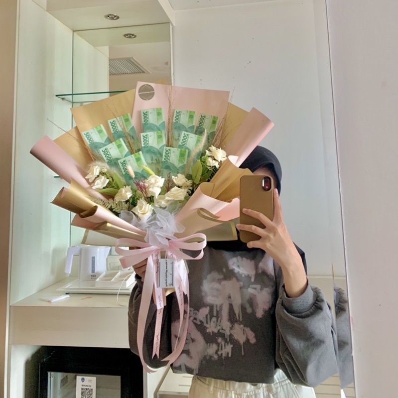 BUCKET UANG ASLI 20.000