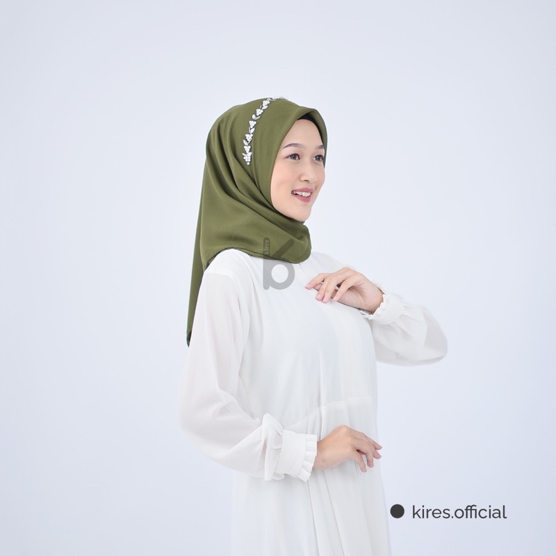 Bella Square Payet / Jilbab Segi Empat Polycatton Payet