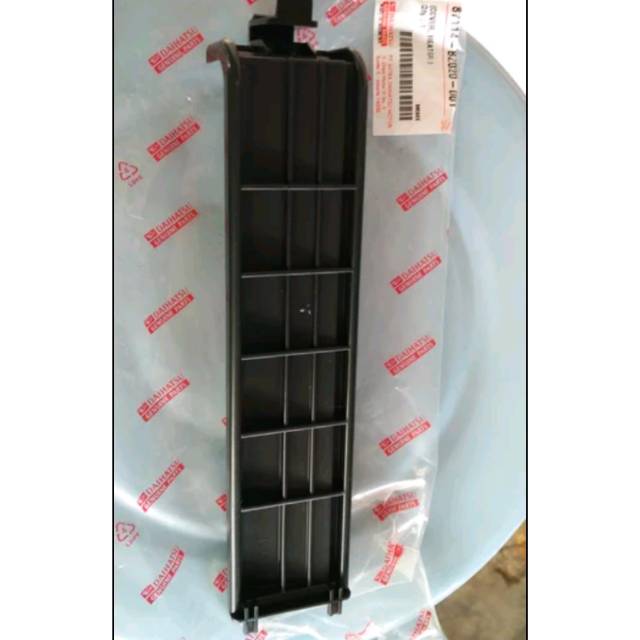 tutup filter ac grand max-luxio ori