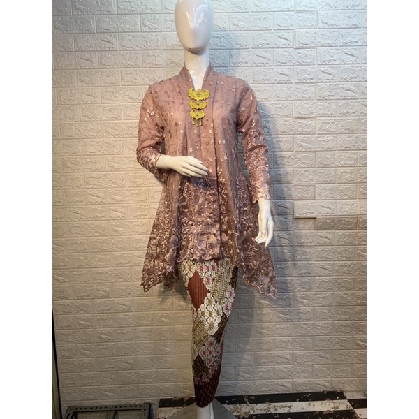 Kebaya Kartini. Tulle Mutiara. Kebaya Busui. Kebaya Pesta Modern-Rose gold