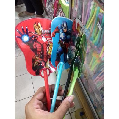 

Silakan Order Pulpen Gel pen kipas Avenger Pulpen Bentuk Kipas Motif Avenger Berkualitas