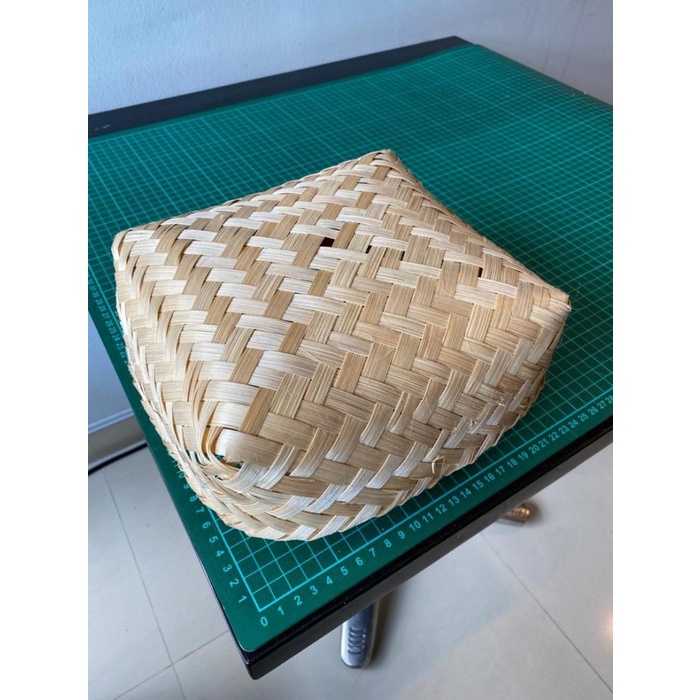 

[ Halodul ] GOJEK/GRAB Besek Bambu 20cm x 20cm (Harga Sepasang)