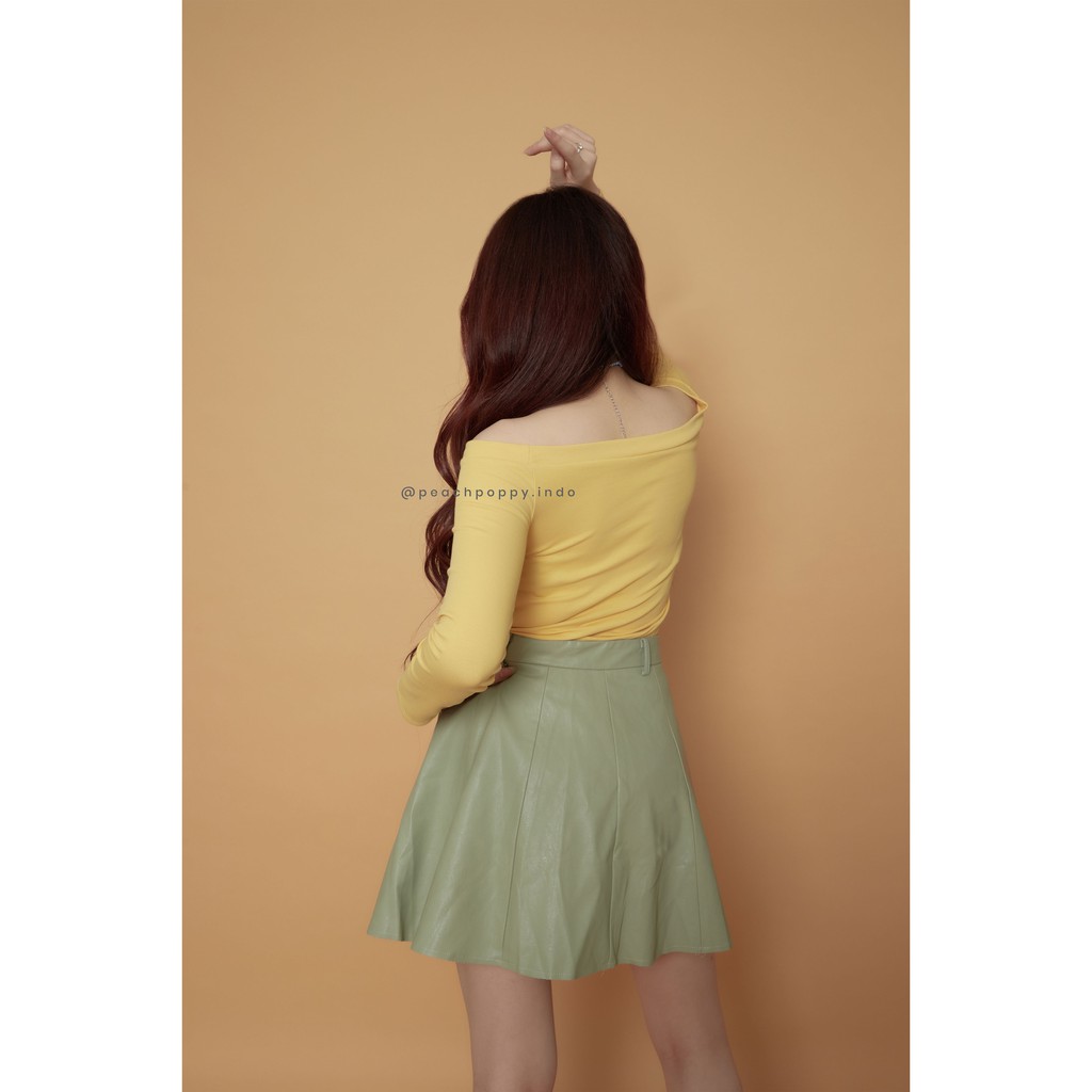 Peach Poppy Alana Top - Atasan Wanita Rajut Model Sabrina