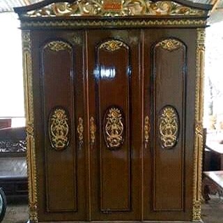 lemari 3 pintu