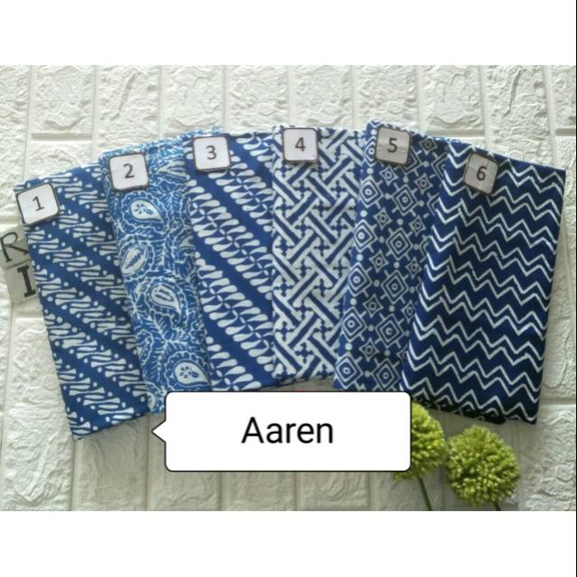 Kain batik cap garutan satu warna pastel, warna biru muda