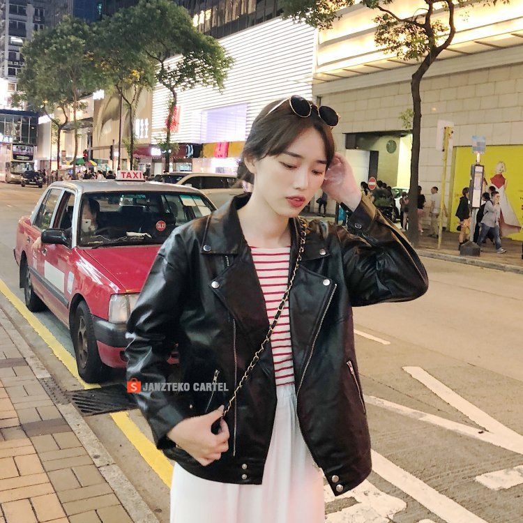 JNK x TANEE - Jaket Wanita Korea KPOP Style Modern Bahan Semi Kulit Sintetis Viena Faux Synthetic Leather Jacket Premium Original Branded Elegan Kekinian Cewek Perempuan Remaja Dewasa Fashion Pakaian Atasan Outerwear Outfit Hijab Vintage Zipper Resleting