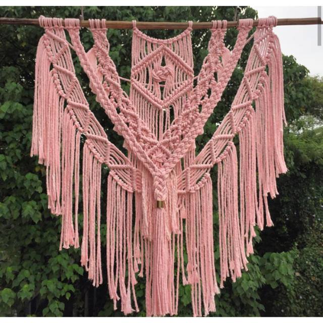 Macrame wall hanging (pink colour)