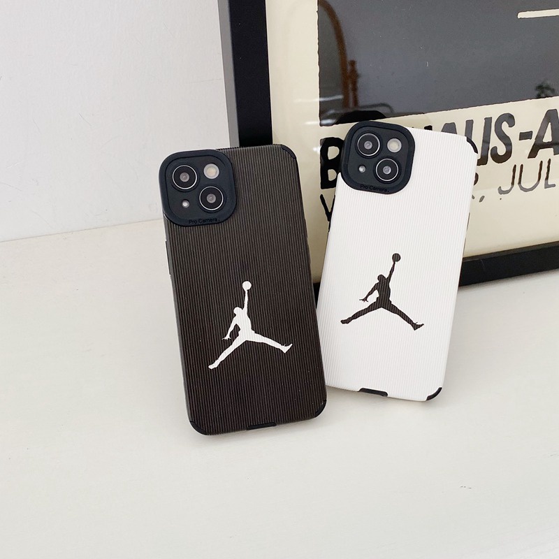 Soft Case Motif Jordan Hitam Putih Untuk iPhone 7 8 Plus X XR SE 2020 XS Max 11 13 Pro Max