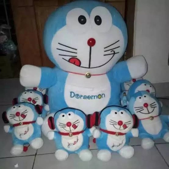 Boneka Doraemon Lucu 0.35 meter / Doraemon Kantong Ajaib 35cm