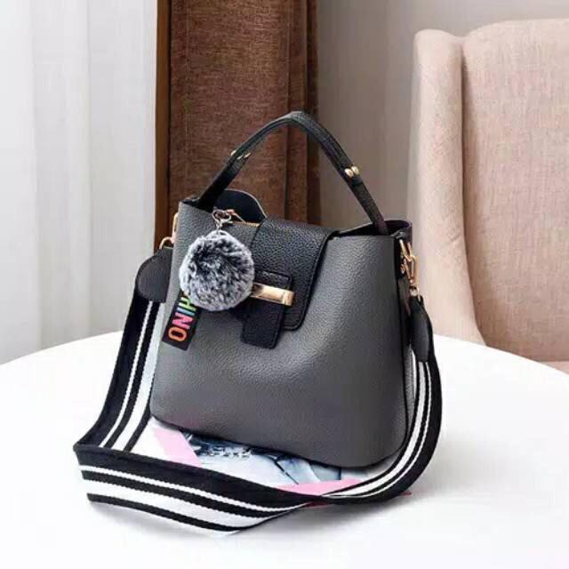 TAS SELEMPANG TERBARU C432 TAS SELEMPANG FASHION WANITA IMPORT TAS JALAN TAS KERJA MODERN BAGUS