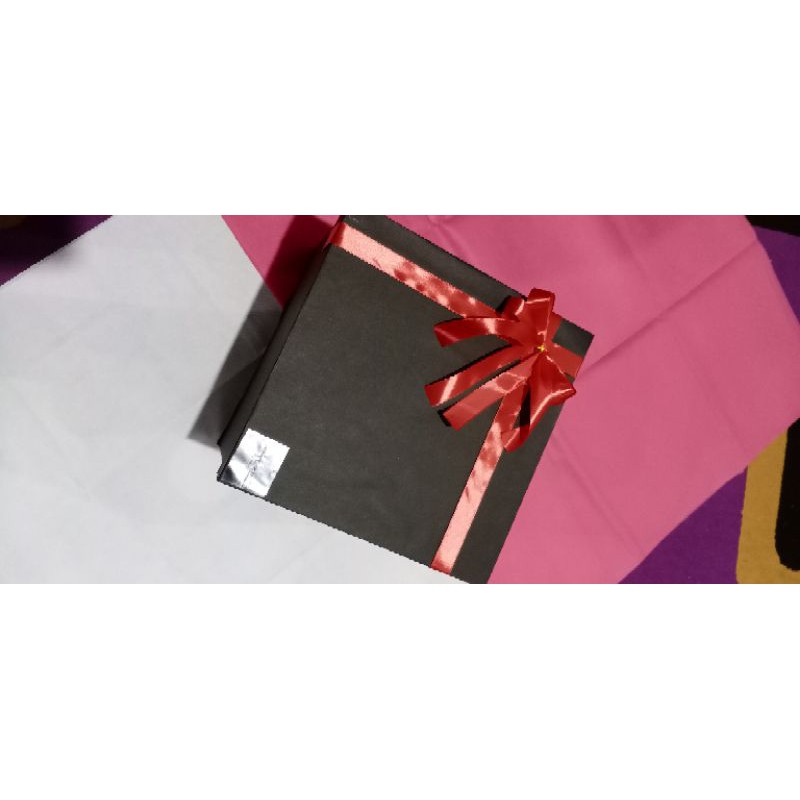 

Suprise Box