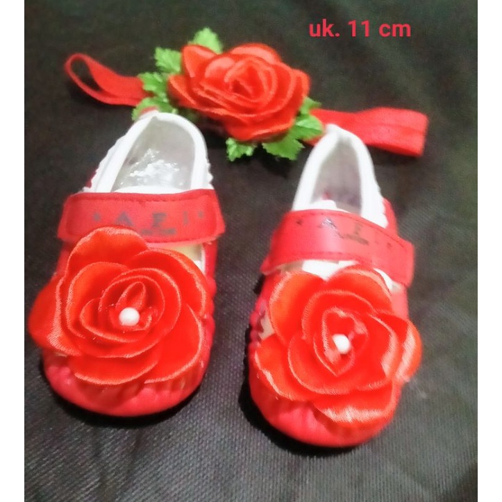 Lucu / Satu set Sepatu prewalker motif bunga + bandana/ sepatu bayi perempuan usia 0-6 bulan