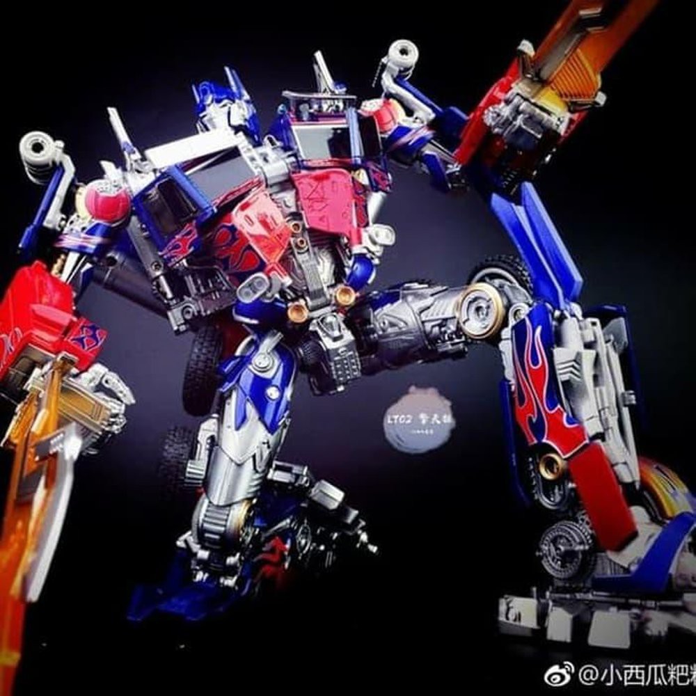 Unik LEGENDARY TOYS LT02 OPTIMUS PRIME MPM04 Transformer Berkualitas