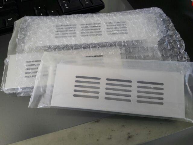 Lobang Angin Aluminium 5 X 15 Cm/lubang Hawa/saringan Udara/ventilasi Lemari