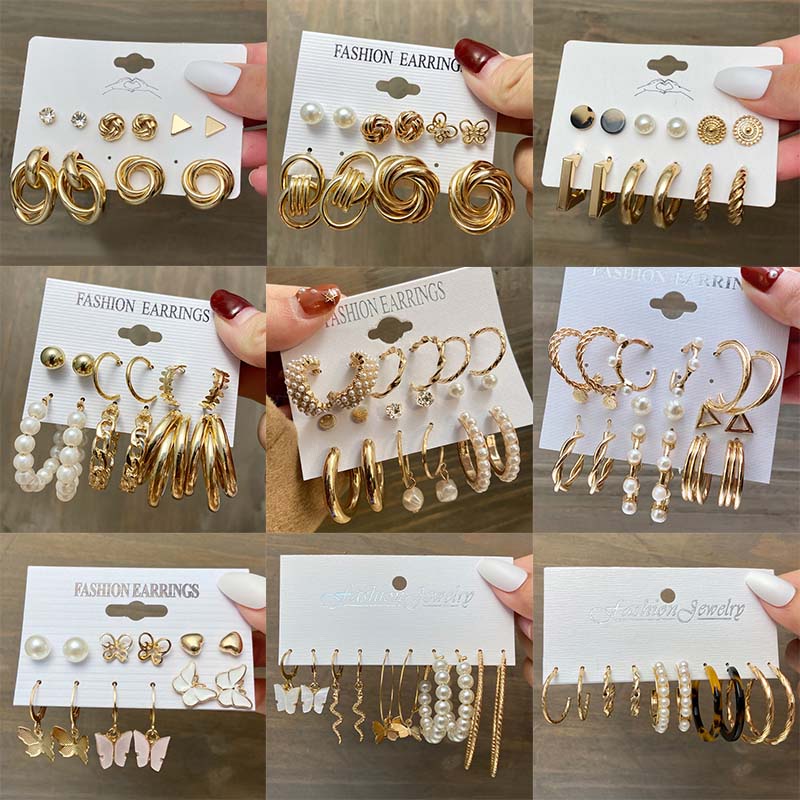 YEEZII Set Anting Stud Hias Liontin Kupu-Kupu Mutiara Berlian Gaya Retro Untuk Wanita