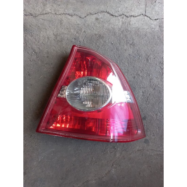 stoplamp lampu belakang ford focus 2005