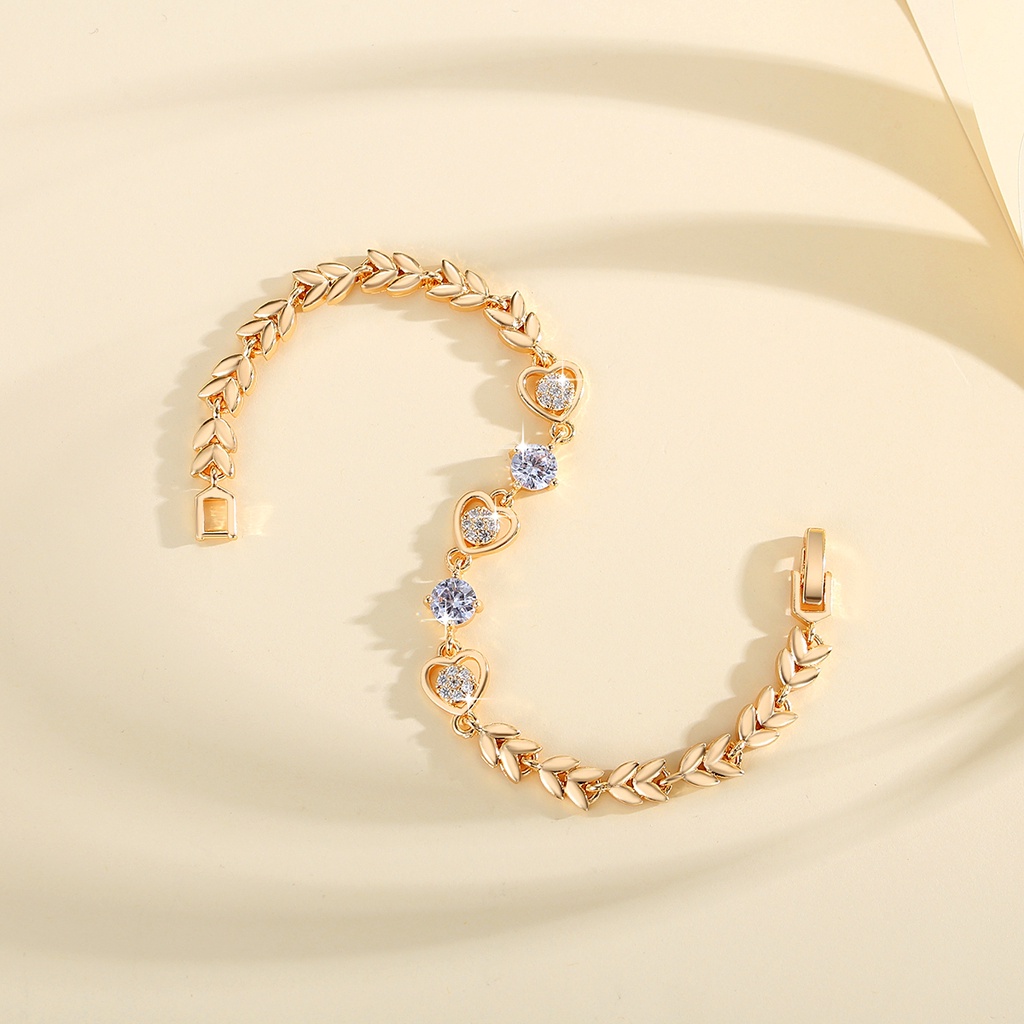 Y710【Barang spot】Gelang Berbentuk Hati Korea Kristal Wanitas Gelang Tangan Titanium Wanita Anti Karat