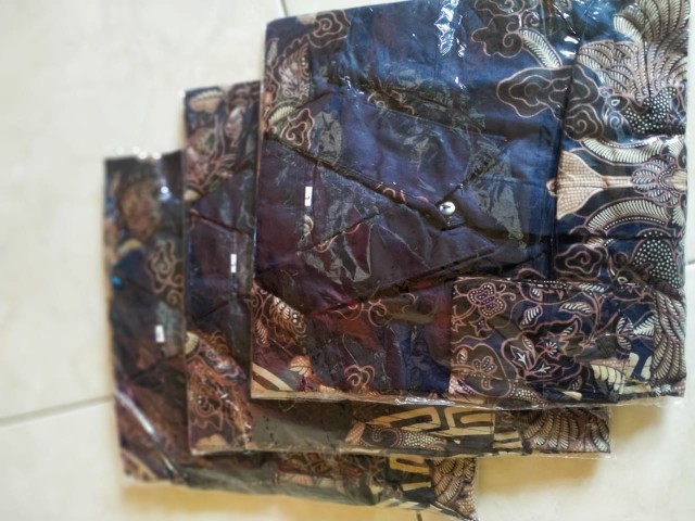 Emhabatik | Batik Couple Pria Wanita Kemeja Modern Kasual Tunik Adem Halus
