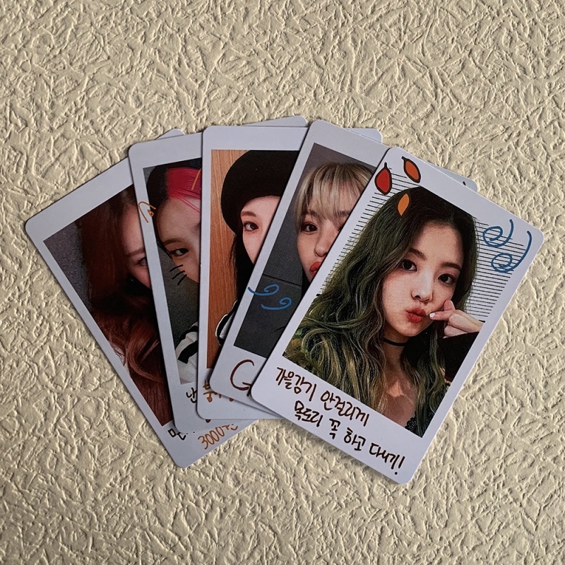 5pcs Kartu Pos Foto Polaroid Kpop ITZY Crazy in Love DIY