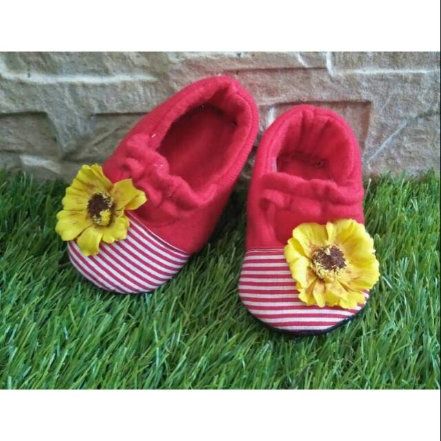 Flat shoes red hana