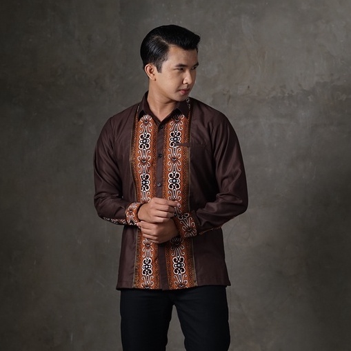 Baju Kemeja Kombinasi Batik Pria Modern Lengan Panjang Premium Mewah Warna Coklat Bahan Katun Hem At