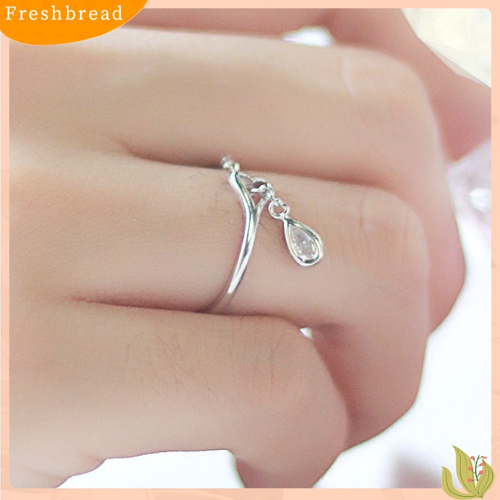 Terlaris Adjustable Chain Teardrop Cubic Zirconia CZ Hollow Heart Opening Finger Ring