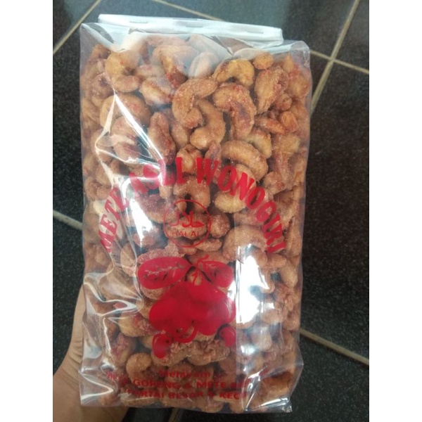 

kacang mede pedas manis