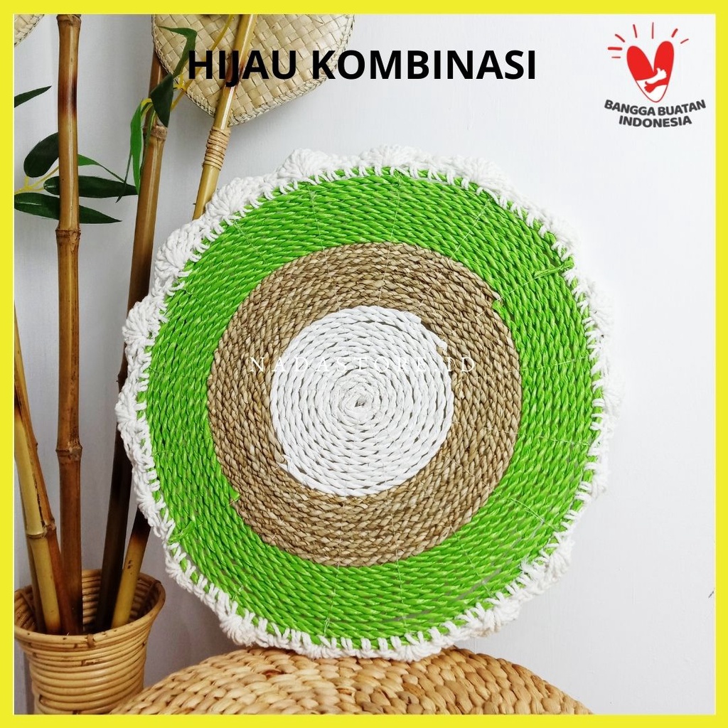 PLACEMAT SEAGRASS ENCENG PELEPAH  DIAMETER 38 CM MOTIF RENDA