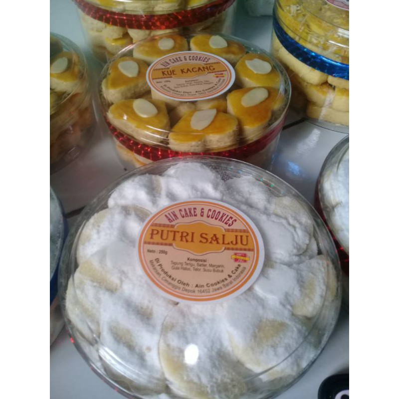 

kue putri salju 500 gram