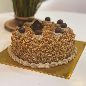 

Nougat Cake kue kacang 15cm cake ulang tahun cake mocca cake coklat cake birthday blackforest