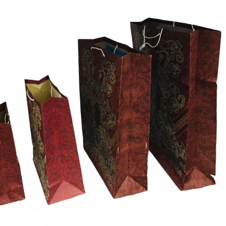 

Produk Terviral Paper bag/Tas kertas Batik Folio ( 12 pcs )