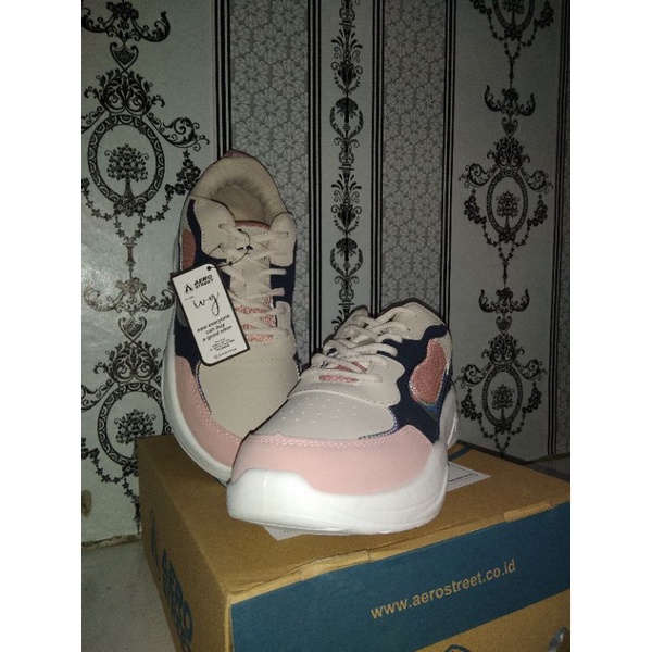 SEPATU WANITA AEROSTREET CHUNKY SERIES "IVY" PUTIH BIRU KREM PASTEL NEW ORIGINAL BUKAN DAGELAN