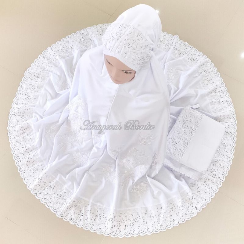 Mukena khadijah Bordir Suji Cair ( khusus Bordir Putih ) bahan katun mikro khas Bukittinggi / Padang